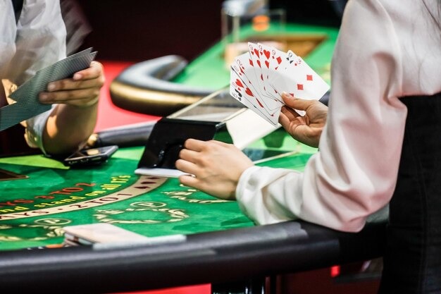 Mahjong Ways table loading on phone screen